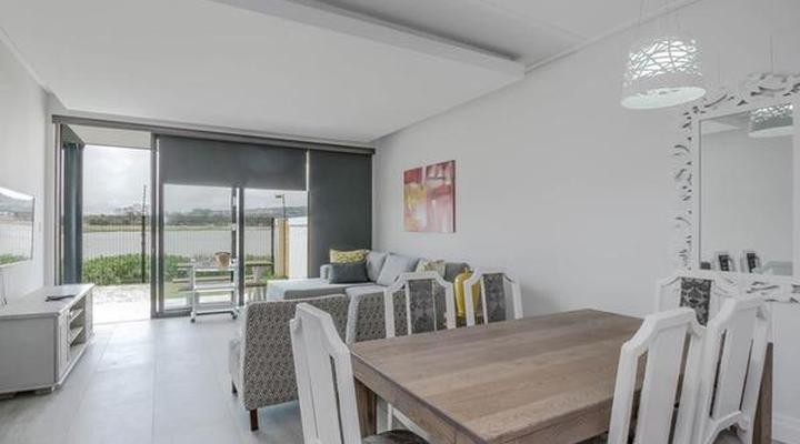 UniqueStay Paardevlei Square 2 Bedroom Apartment