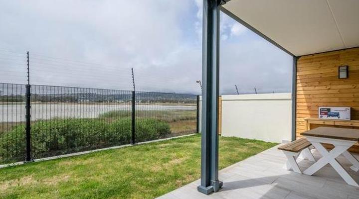 UniqueStay Paardevlei Square 2 Bedroom Apartment