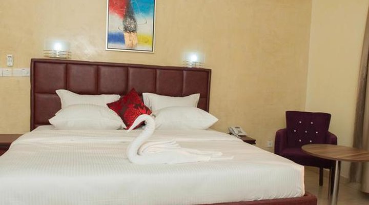 Sefcon Suites & Apartment