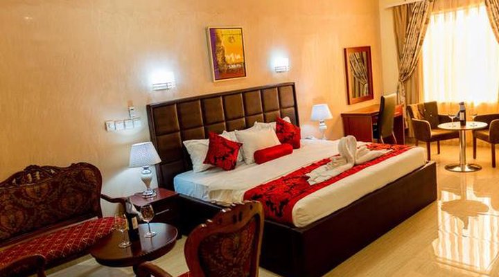 Sefcon Suites & Apartment