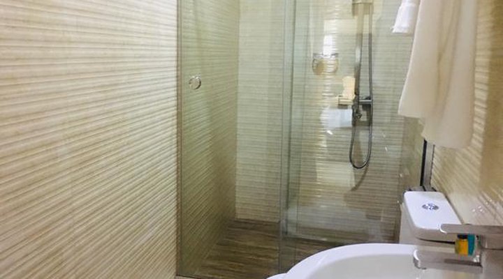 Stoneside Hotel And Apartment