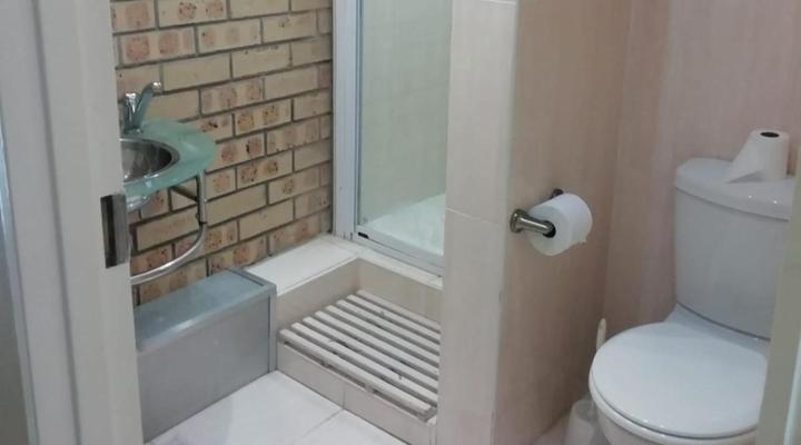 Hillton Manor Guest House