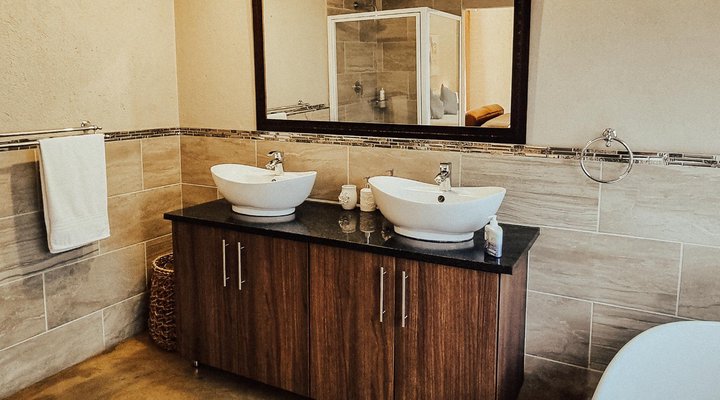 Ibis Way Guest House