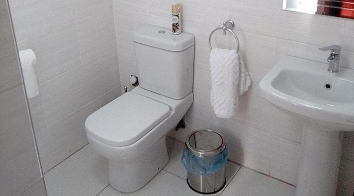 Ekuthuleni Guest House (Orlando West)