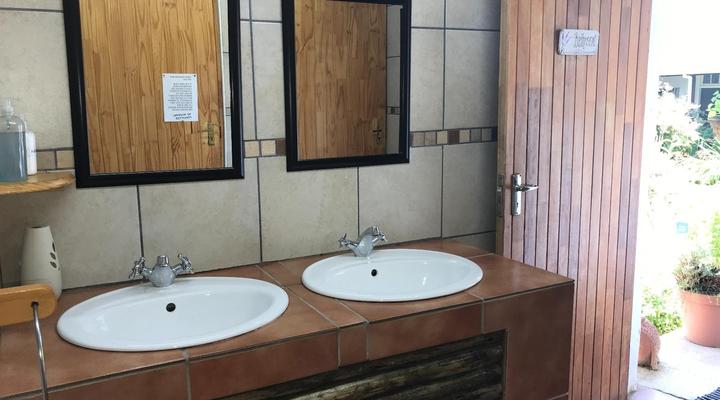 Sani Lodge Backpackers and Self-Catering Cottages