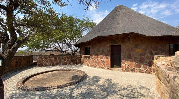 Umlondolozi Game Farm