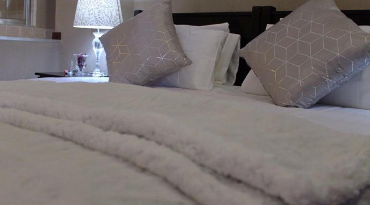 Twenty Three on Riverside