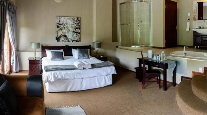 Twenty Three on Riverside