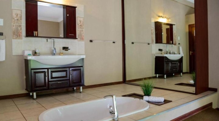 Twenty Three on Riverside