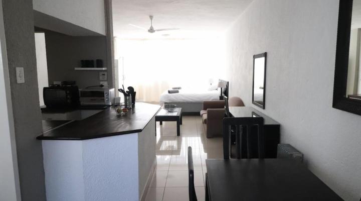 Inn & Out Sandton Park