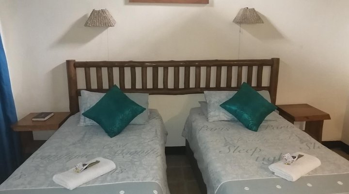 Umfolozi River Lodge and Bird Park