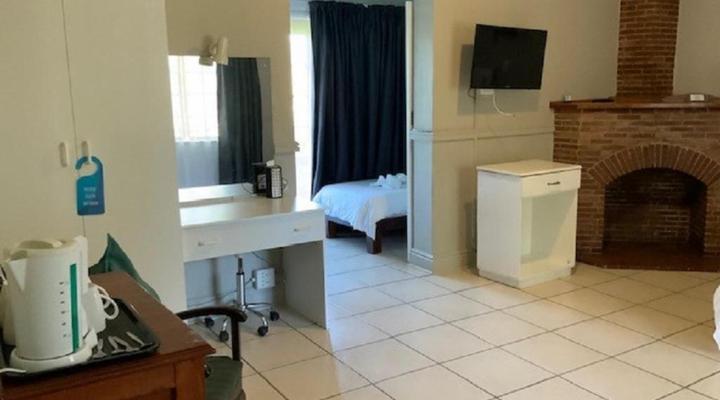 ON THE ESTUARY KNYSNA