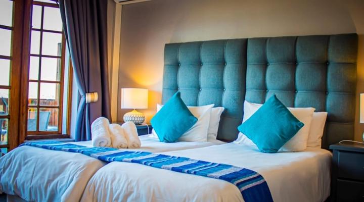 ON THE ESTUARY KNYSNA