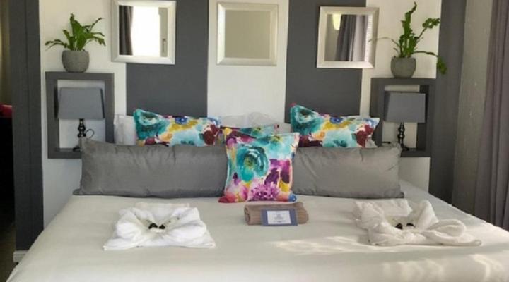 ON THE ESTUARY KNYSNA