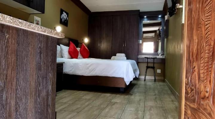 La Lucia Guest House