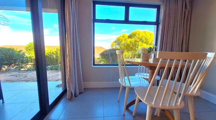 Mount Castleton: 4-Star Graded Luxury Apartment