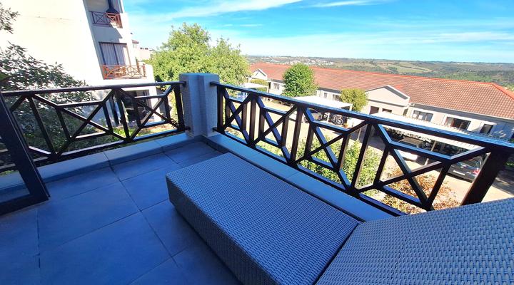 Mount Castleton: Luxurious 4-Star Graded Apartment