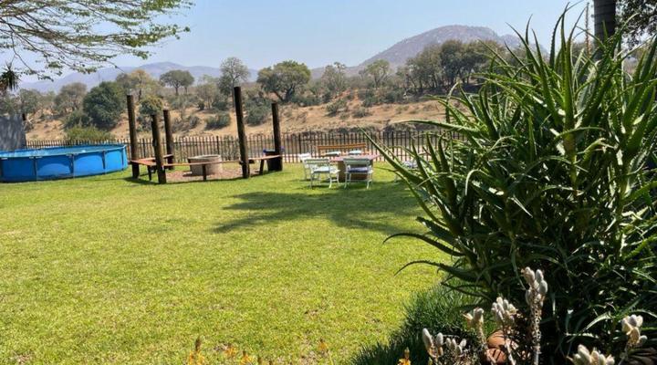 Hennie's Rest Guest House