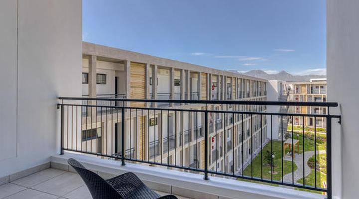 UniqueStay Paardevlei Square 2 Bedroom Apartment