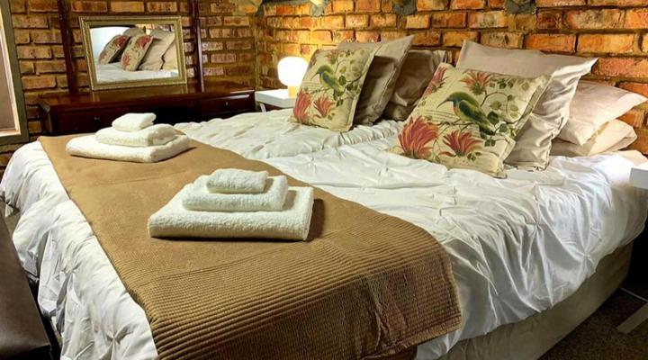 Sunset Guesthouse and Venue