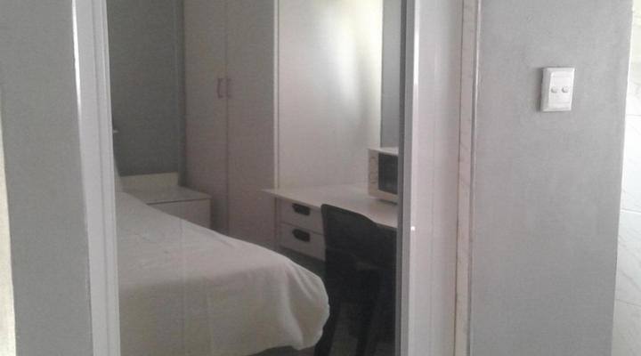 Iqhayiya Guest House