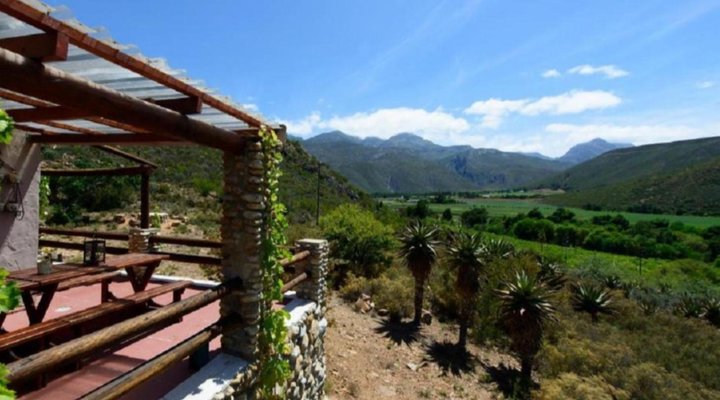 Oaksrest Vineyards Guest Farm