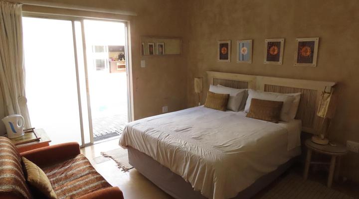 Sunset Lodge & Safaris