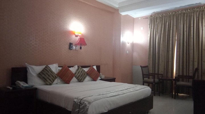 Crocodile Hotel & Restaurants Ltd