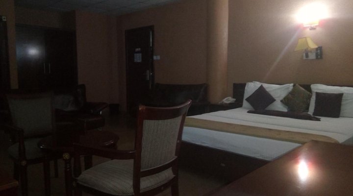Crocodile Hotel & Restaurants Ltd