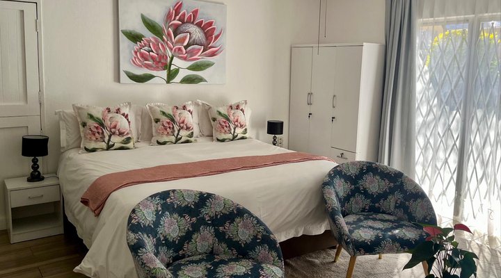  Lenox Lodge Guesthouse