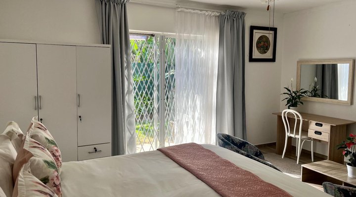  Lenox Lodge Guesthouse