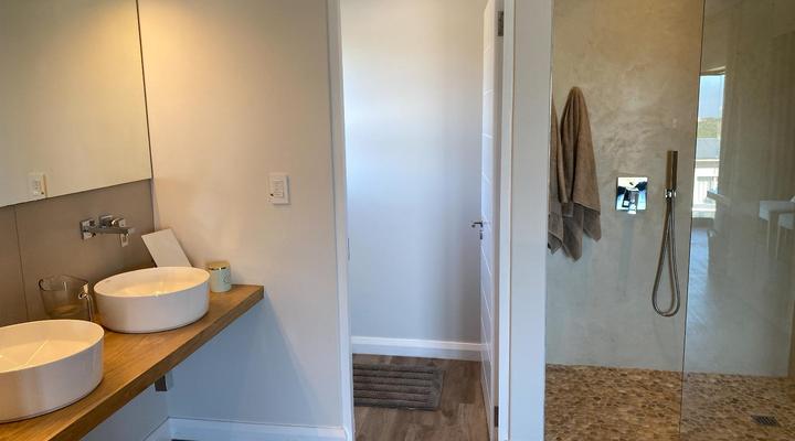 ZACHtours.ch Guest House