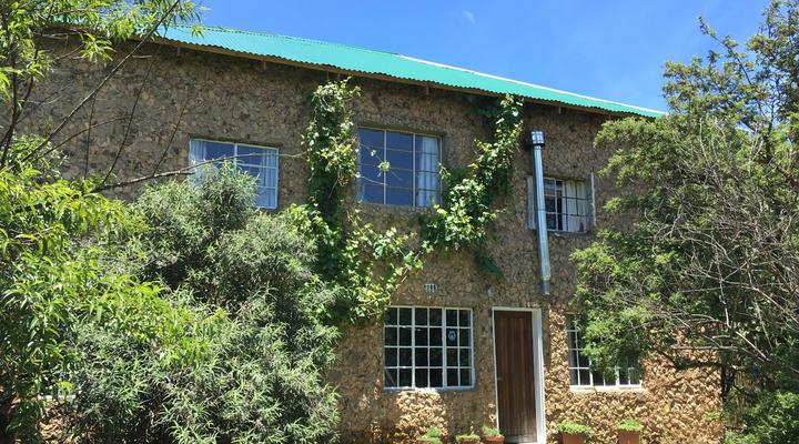 Sani Lodge Backpackers and Self-Catering Cottages