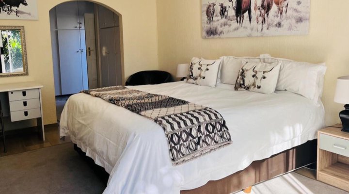  Lenox Lodge Guesthouse