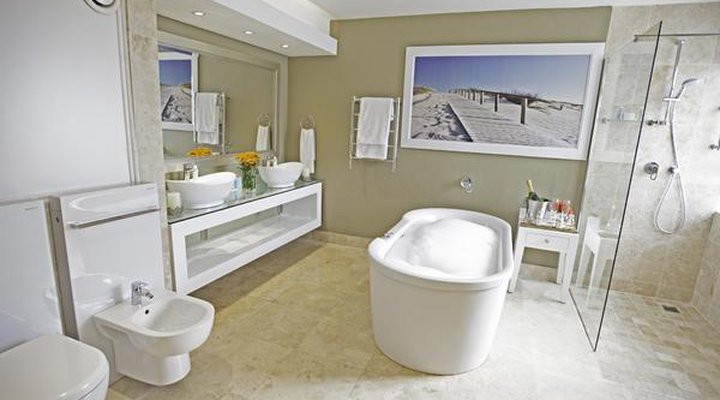 The Palace All-Suite