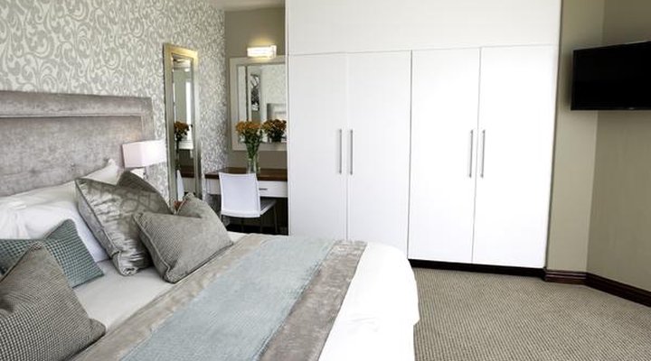The Palace All-Suite