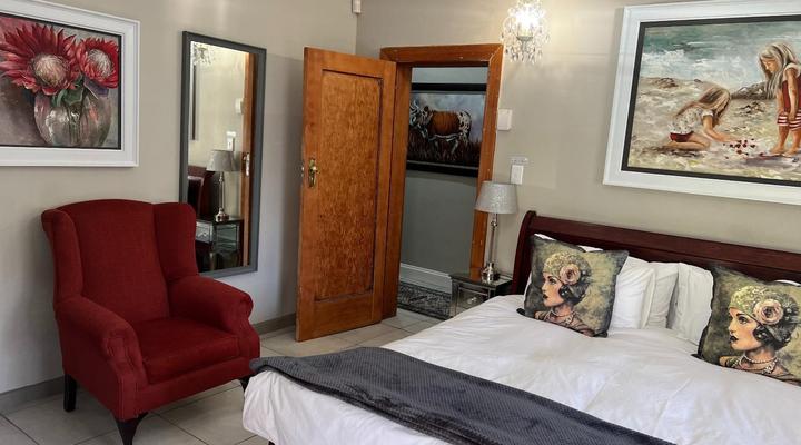 Six on Reinecke Guesthouse