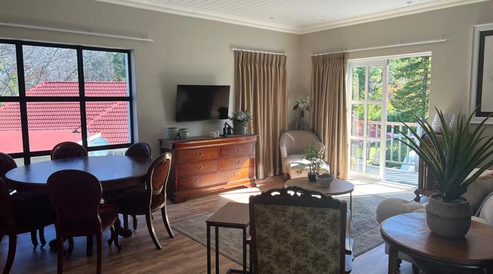 Six on Reinecke Guesthouse