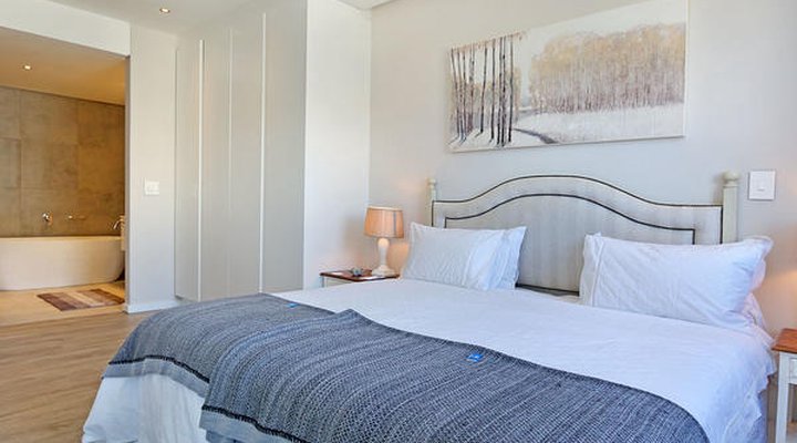 Chelsea Luxury Suites by Total Stay