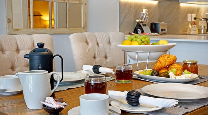 Chelsea Luxury Suites by Total Stay