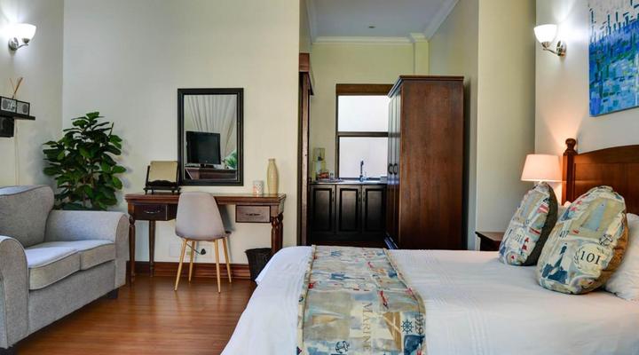 Beachwood Boutique Hotel