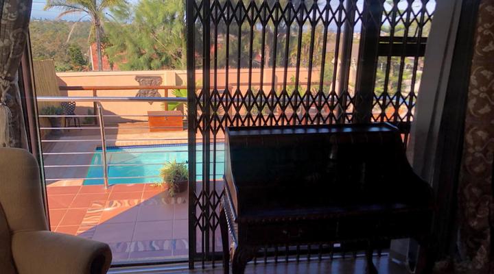 Empolweni Lounge and B&B