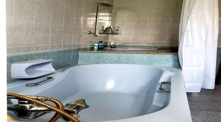 Family Nest Guest House