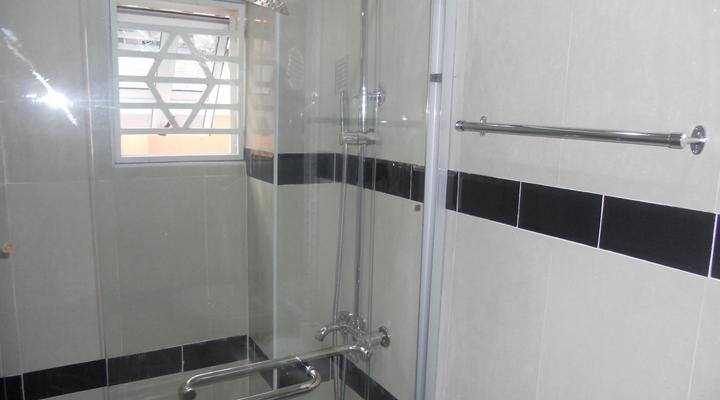 Gold Crown International Hotel