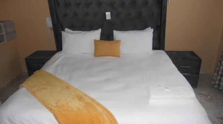 Gold Crown International Hotel