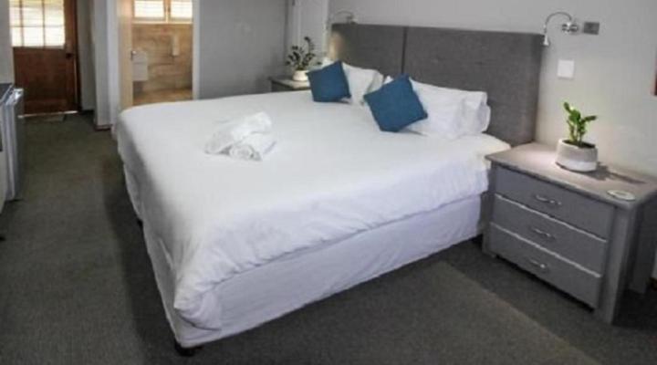 ON THE ESTUARY KNYSNA