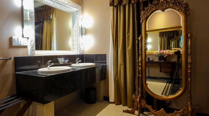 Caesars Guesthouse