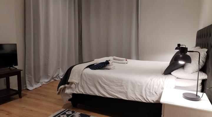 Paulshof Guesthouse - Kingsway Bed and Breakfast