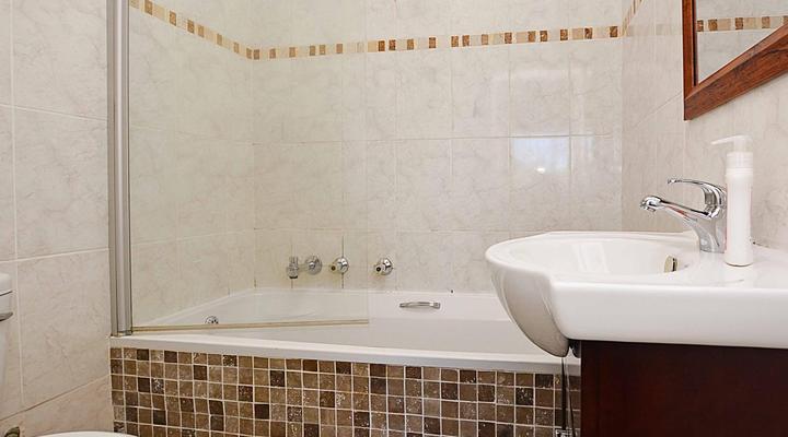 Sea Breeze Apartments