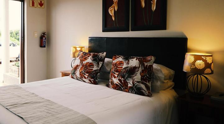 Sea Whisper Self-Catering